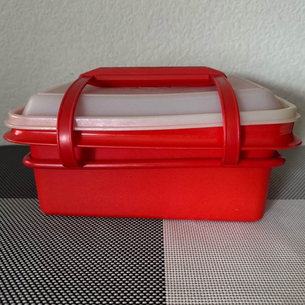 Tupperware Lunch Box - Picture 2 of 7